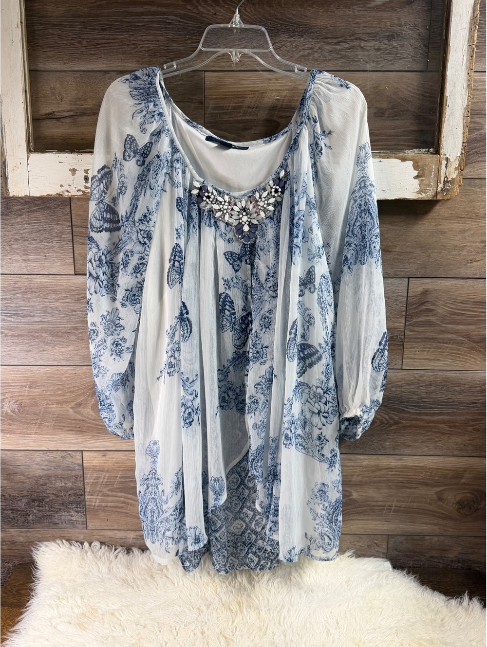Denim 24/7 Blouse Women’s 22W Blue/White Floral Butterfly Sheer Embellished Boho